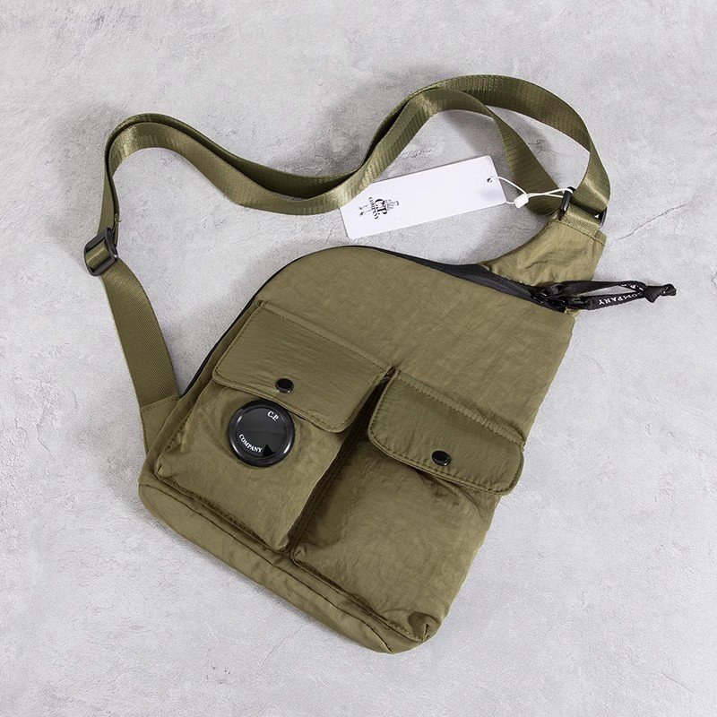 CP-33 C.P company 가슴 가방 남성 경량 스포츠 크로스 백팩