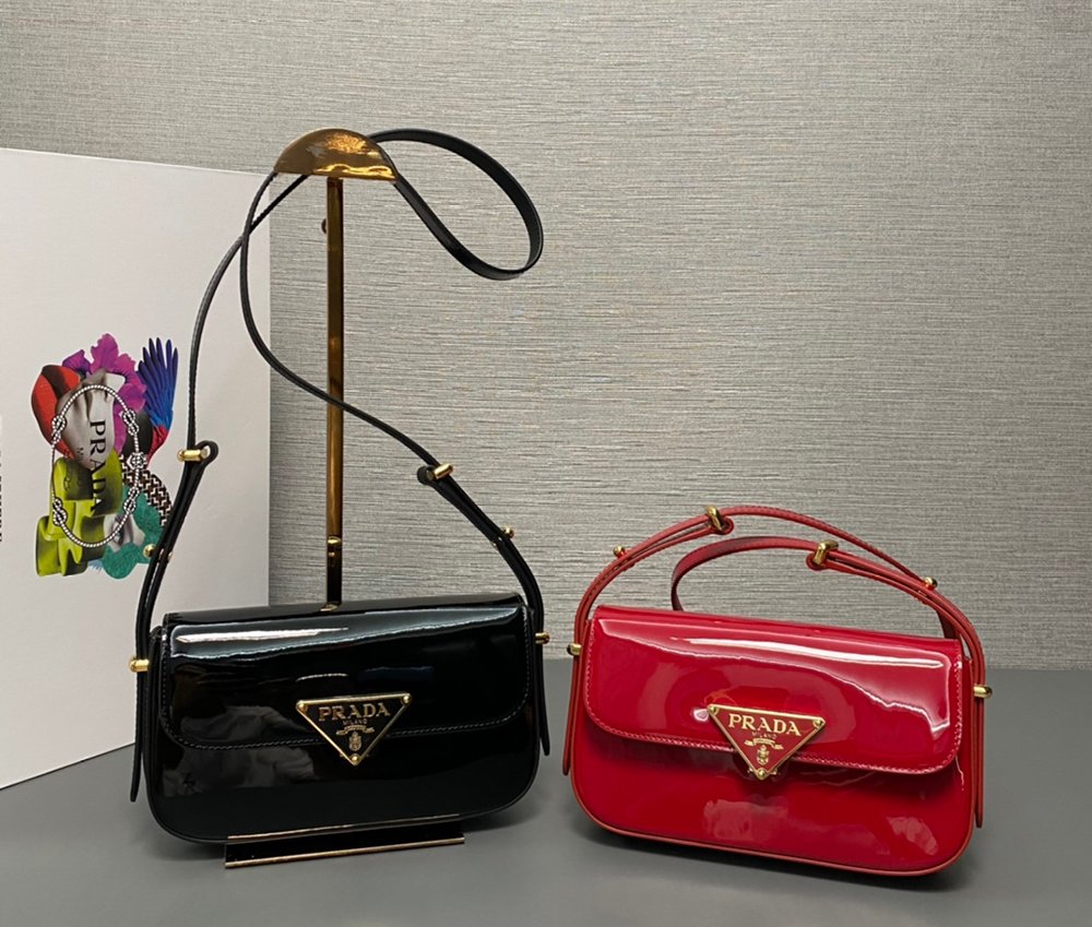 프라다 페이턴트 스튜어디스 숄더 크로스백 PRADA90117