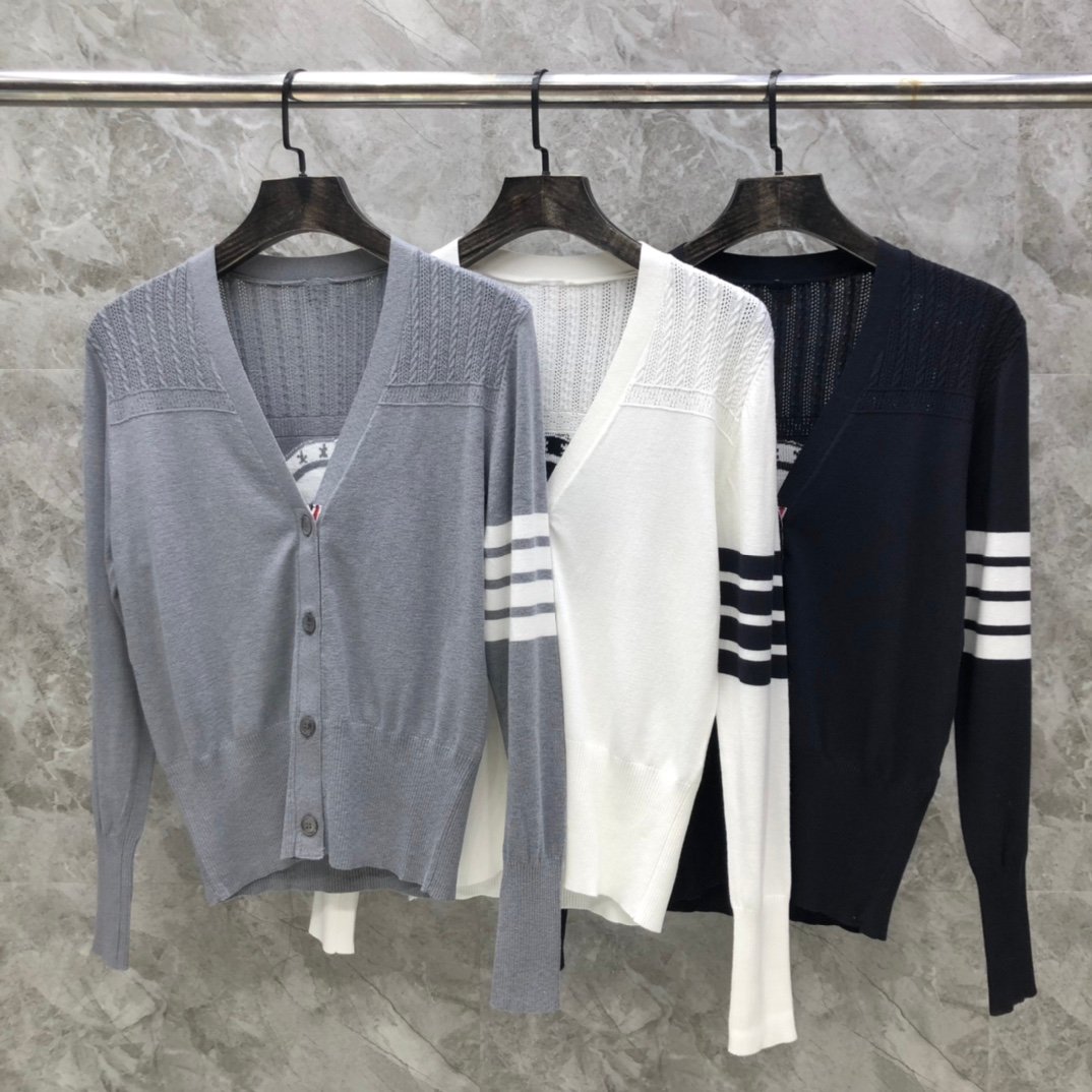 TB-32 TB 여성 등판 훈장 퍼피 니트 브이넥 카디건