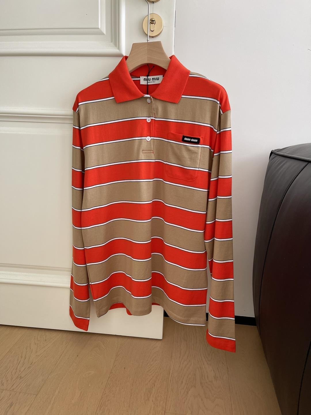 미우미우 스트라이프 폴로 긴팔 티셔츠 Miu3584