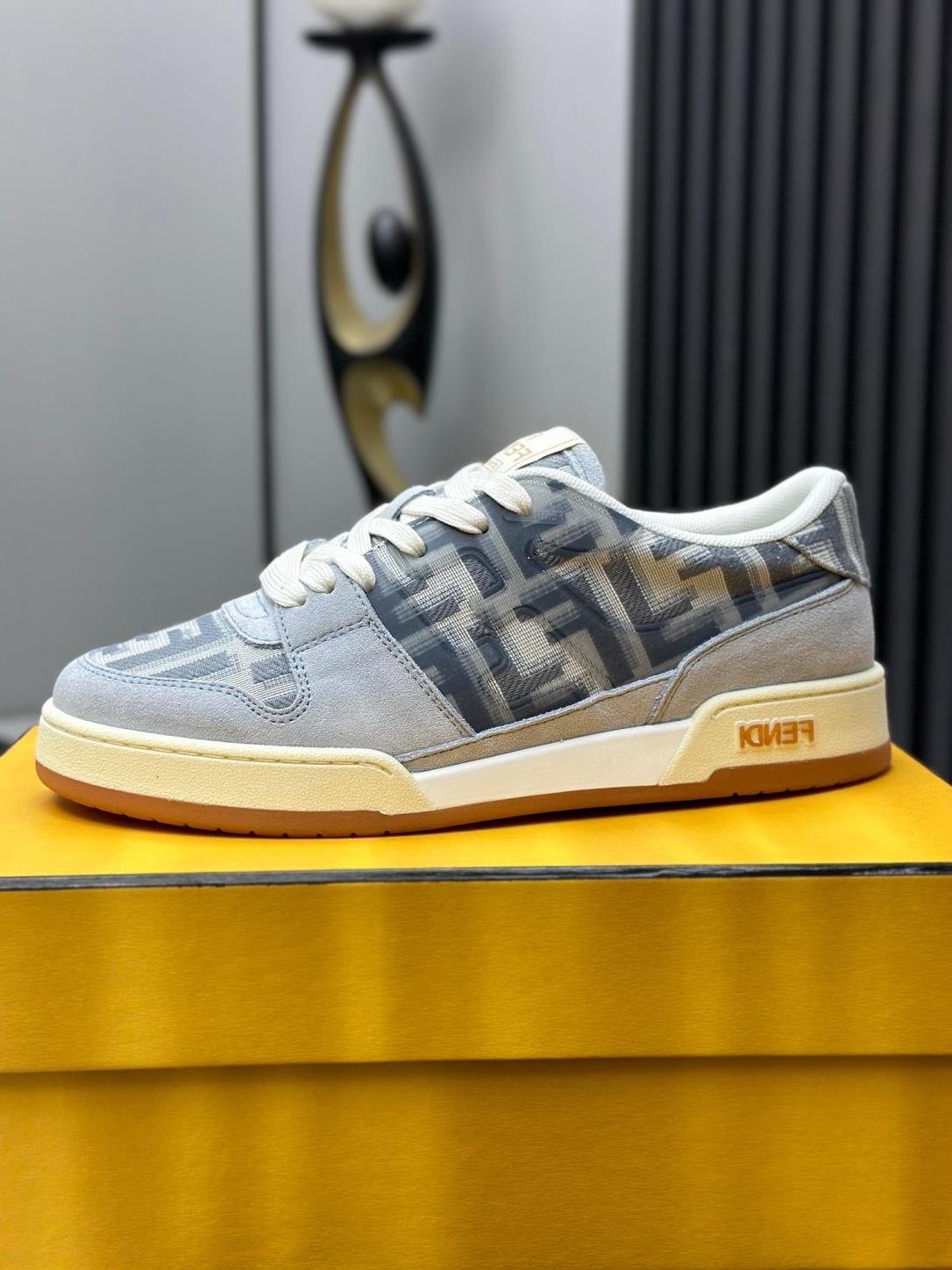 펜디 남녀 커플 배색 캐주얼 스니커즈 Fendi5618