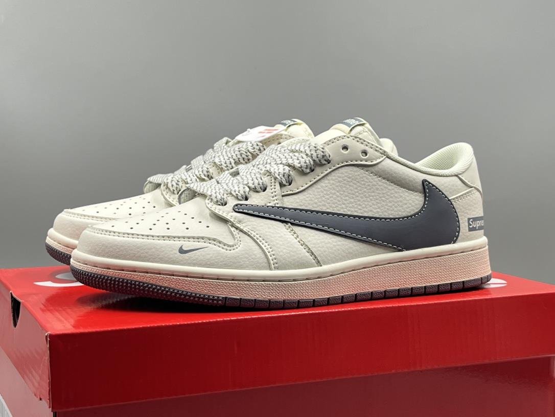 나이키 남녀공용 트렌디한 스타일의 운동화  Nike5643