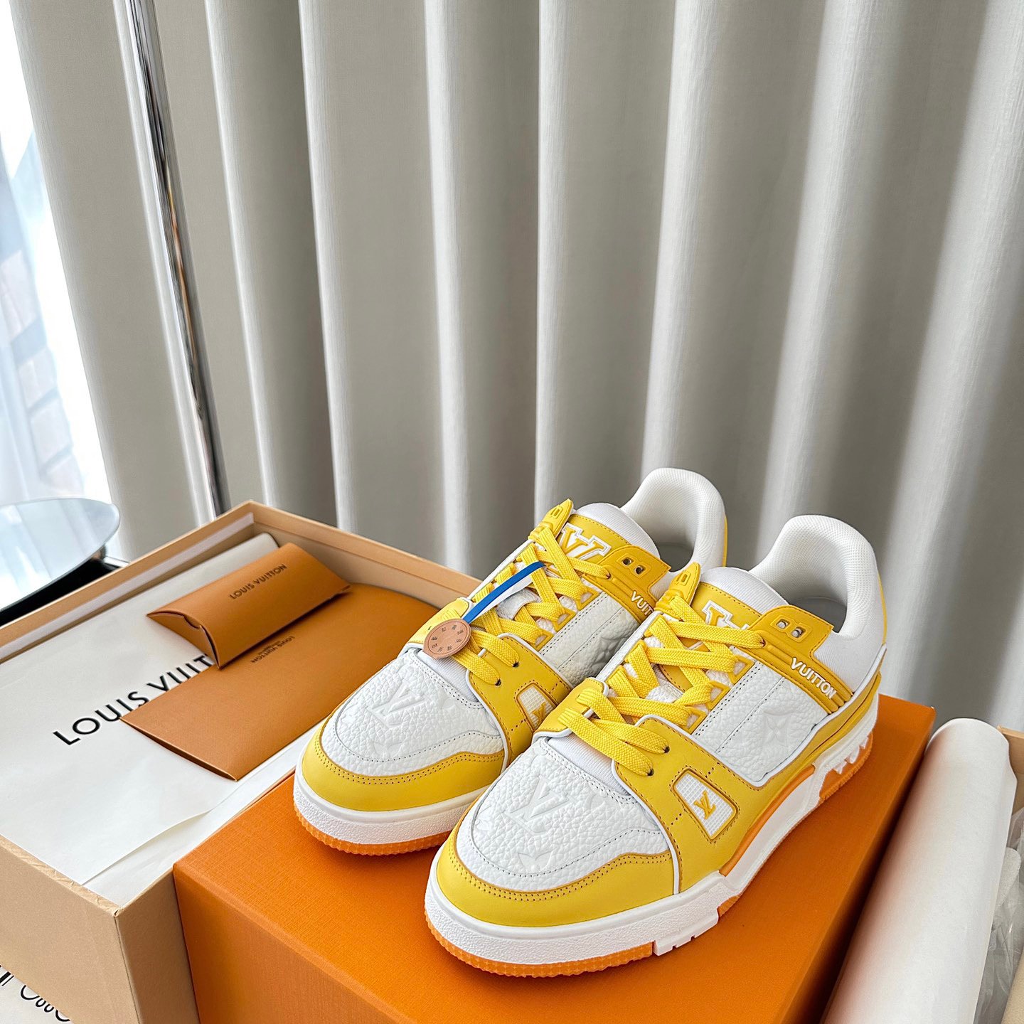 루이비통 스니커즈 플랫-옐로우 LV83033